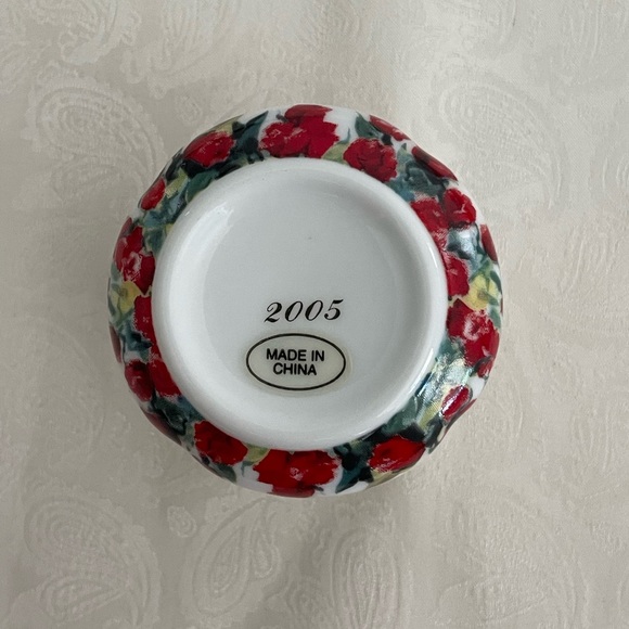 Vintage Ben Bridge Red Roses Porcelain Ring Holder/Trinket Box - Picture 3 of 10